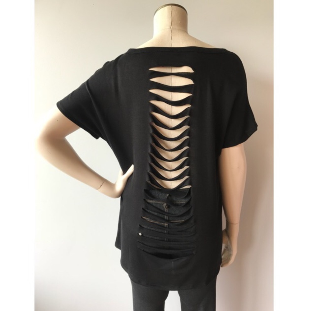 Cut back t-shirt